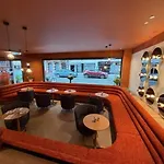 De Hofkamers 3*