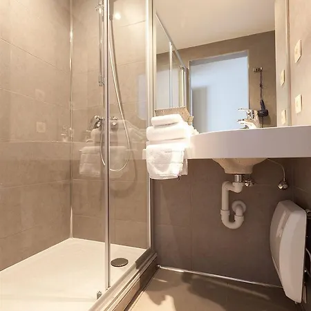 Готель De Hofkamers 3*